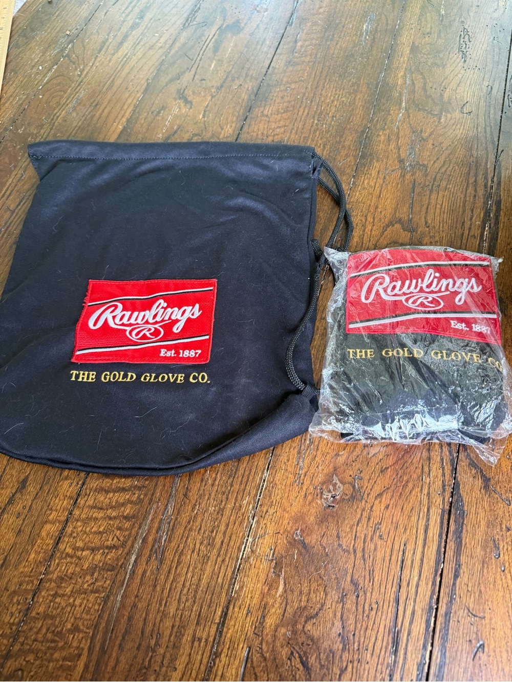 Rawlings Black Drawstring Tote with Red Logo Patch